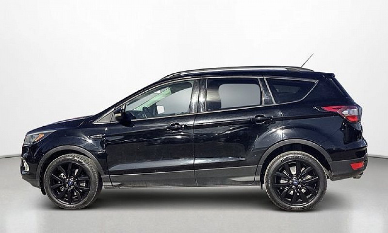 2017 Ford Escape Tit...