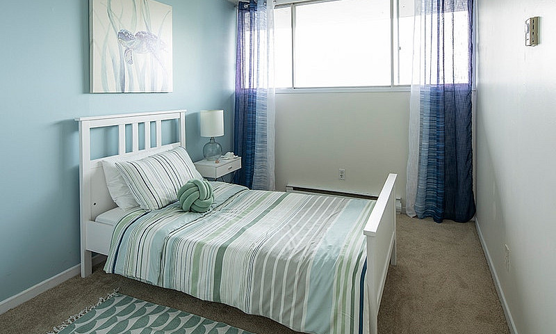 Apartment For Rent: ...