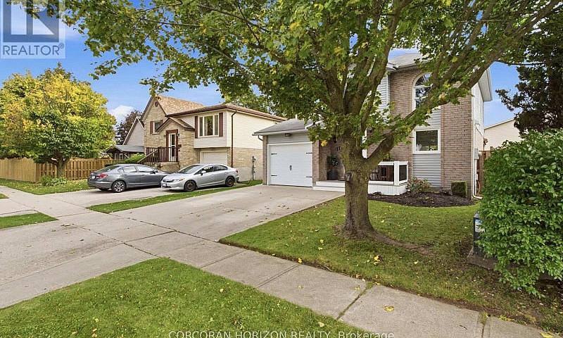 11 Sandalwood Drive ...