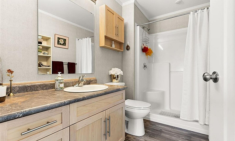 2 Bedroom Waterview ...
