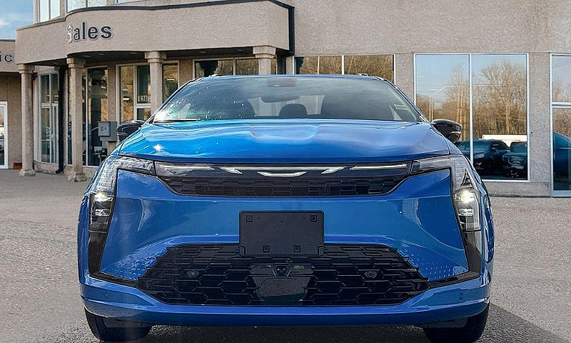 2027 Chrysler Pacifi...