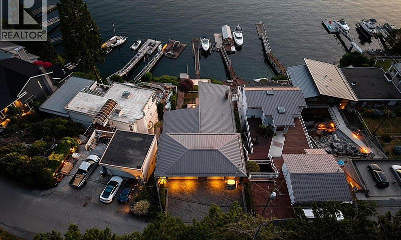 4695 Belcarra Bay Ro...