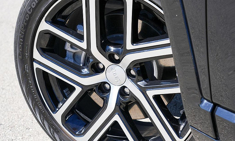 2024 Jeep Compass Li...