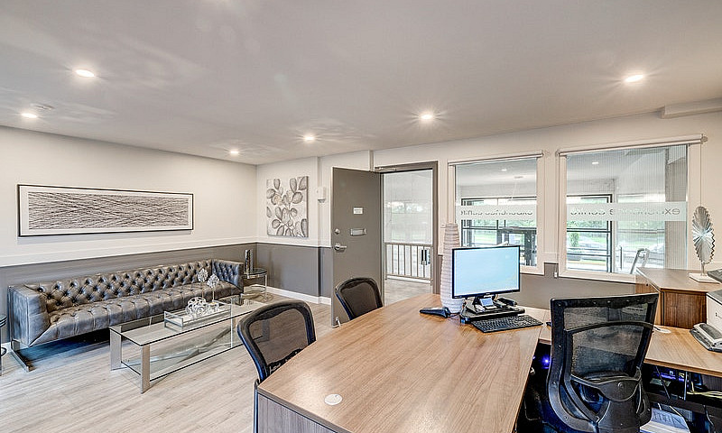 1 Bedroom - 10711 Sa...