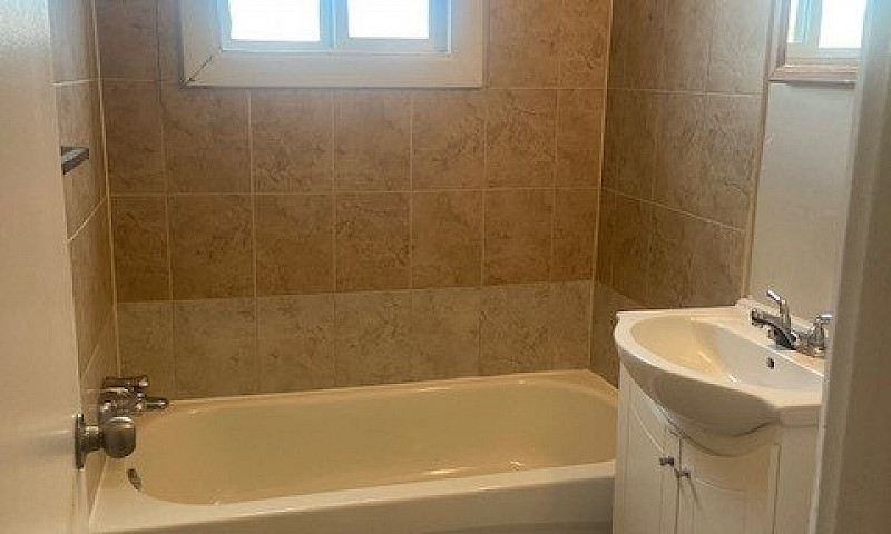 1 Bed 1 Bath Unit In...