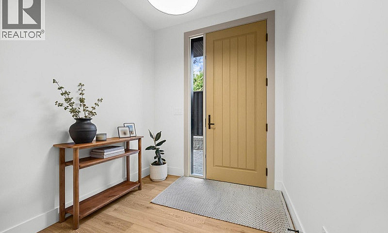 1506 39A Avenue Unit...