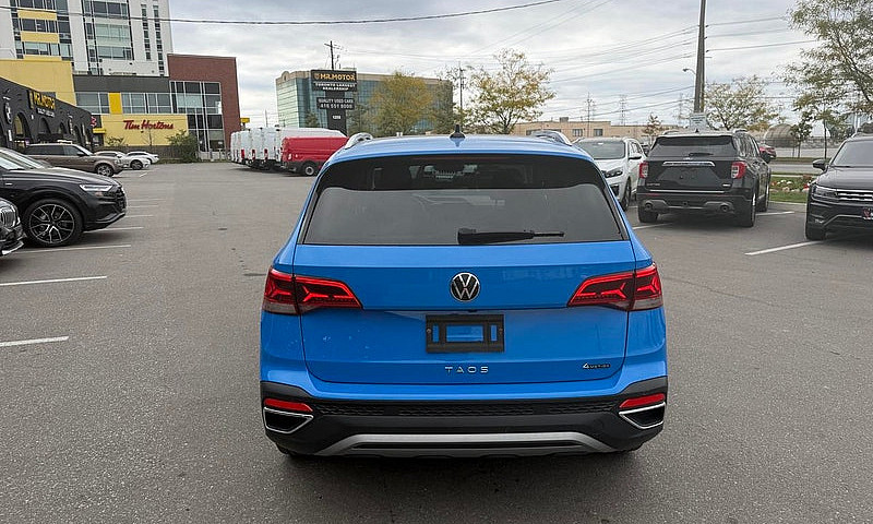 2023 Volkswagen Taos...
