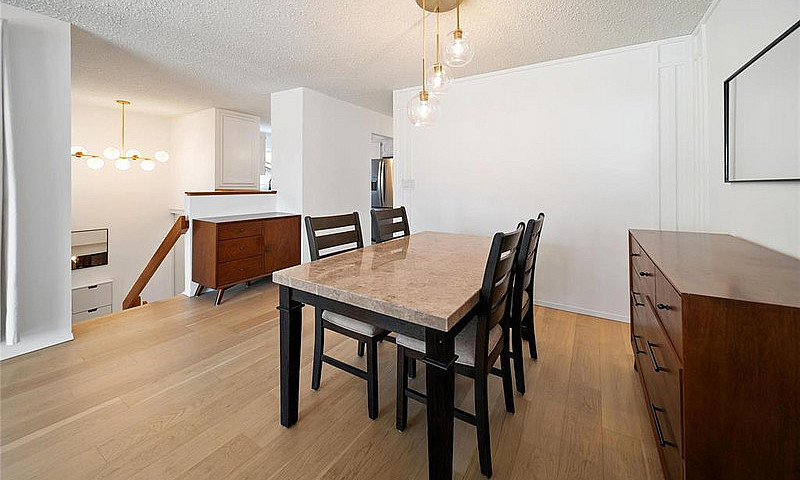 3-Bedroom House In R...