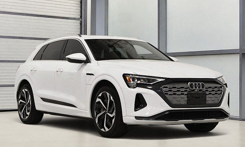 2024 Audi Q8 E-Tron ...