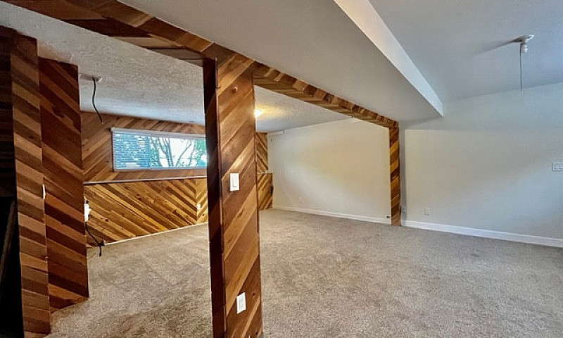 Prime Investment Loc...