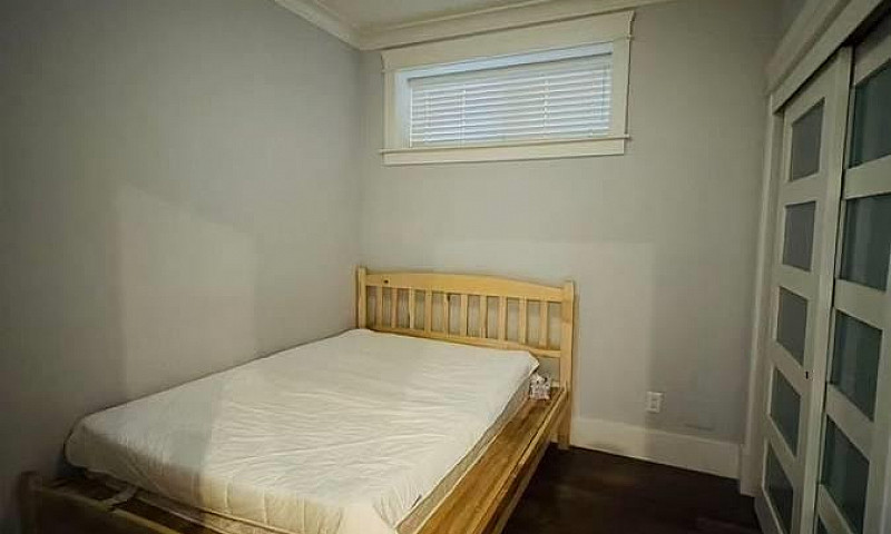 2900 W 41St Avenue V...