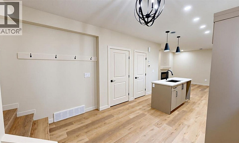 A, 8870 85A Avenue G...