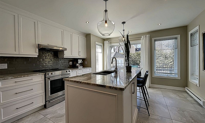 $899,900 - 2 Storey ...