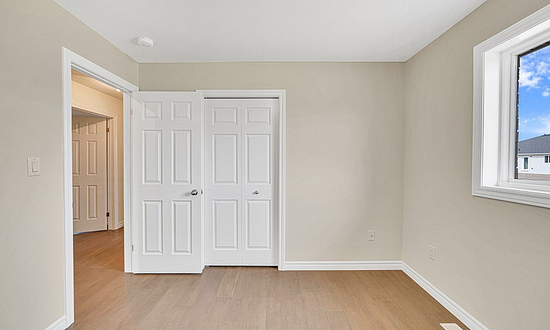 Beautiful 3 Bed 2 Ba...