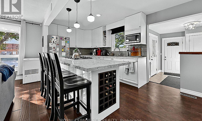177 King Street S Ne...