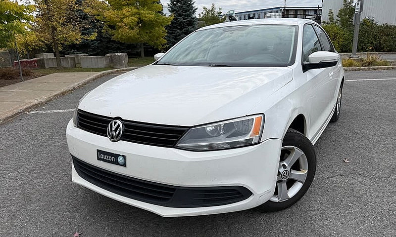 2014 Volkswagen Jett...