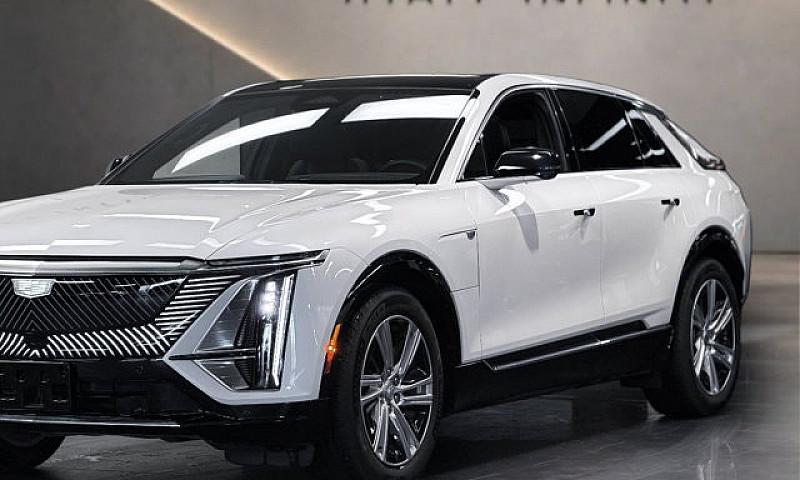 2024 Cadillac Lyriq ...