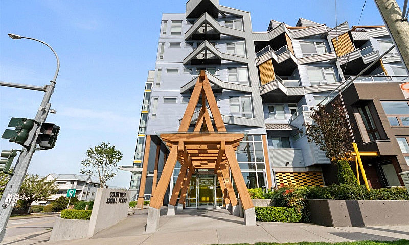 6 32828 Landeau Plac...