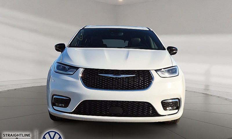 2026 Chrysler Pacifi...
