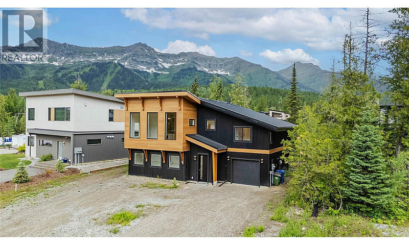 2 Huckleberry Place ...