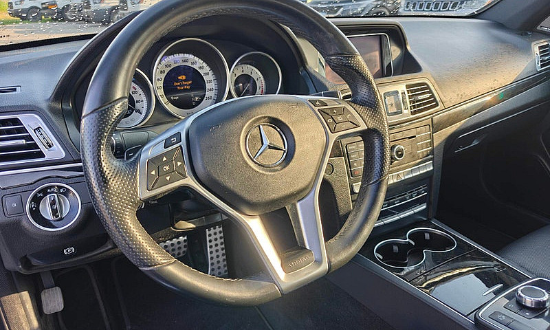 2017 Mercedes-Benz E...