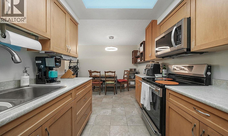 201 444 E 6Th Avenue...