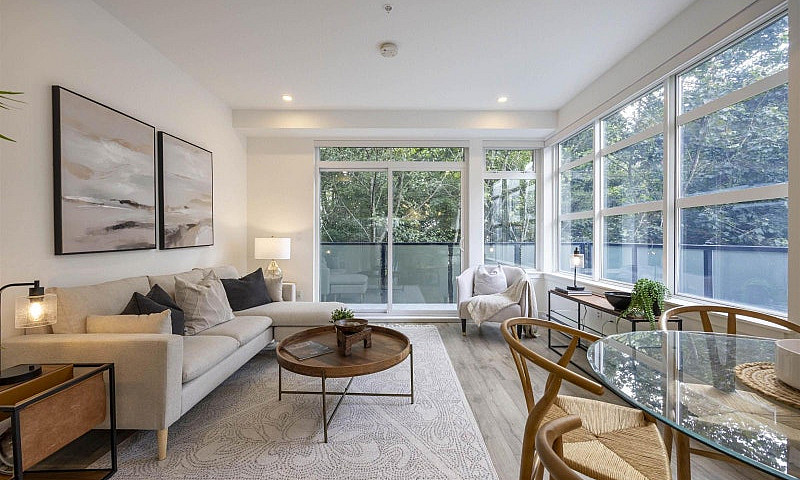21 6328 King George ...