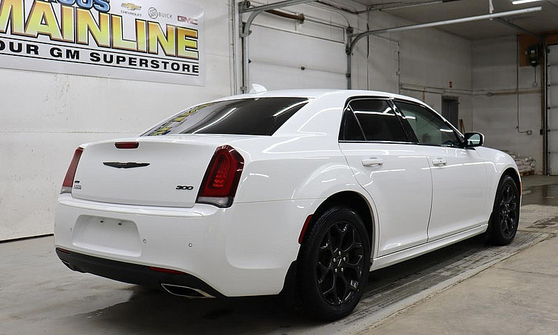 2022 Chrysler 300 To...