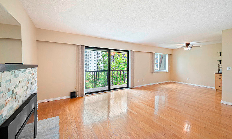 2 Bedroom Apartment ...