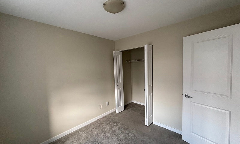 2 Bed/2 Bath Kerrisd...