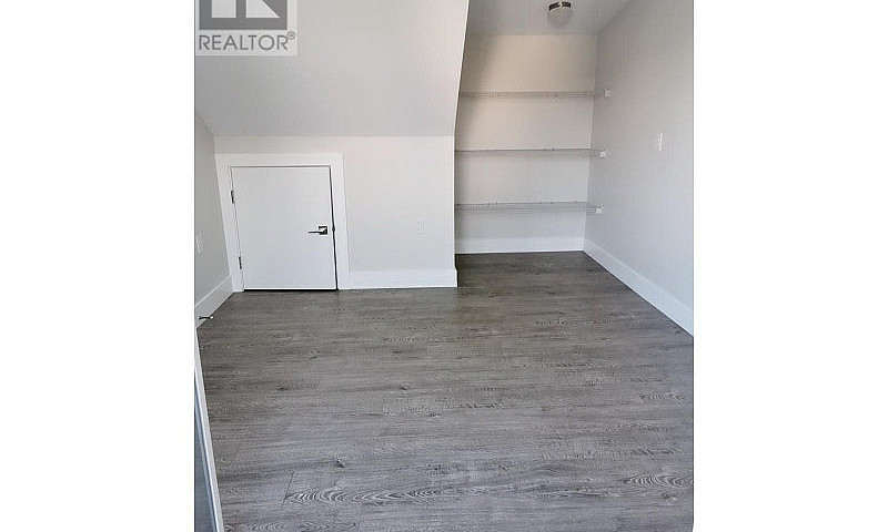 208X Linked House E ...