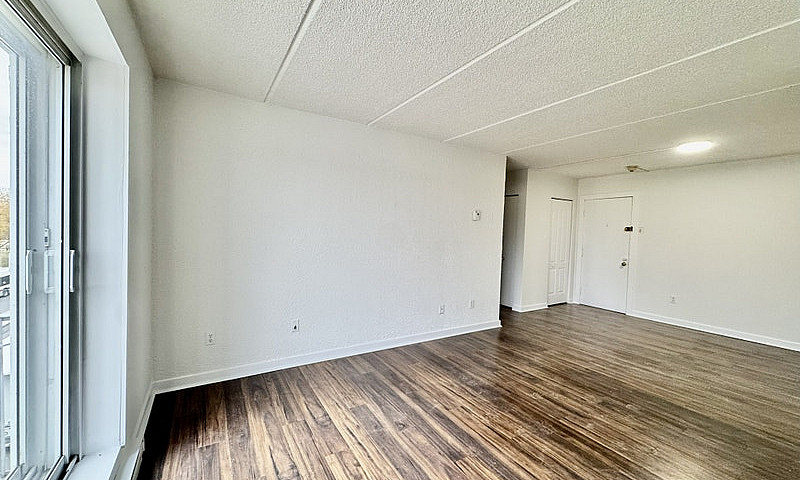 3½ A Longueuil,Spaci...