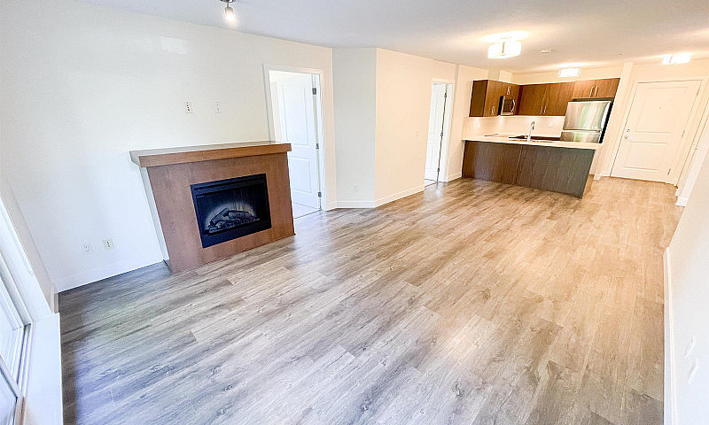 207 8915 202 Street ...