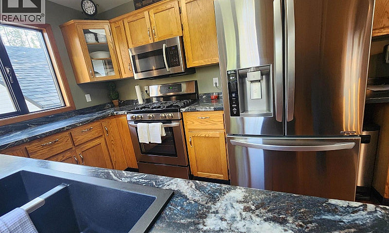 11590 Woodland Road ...