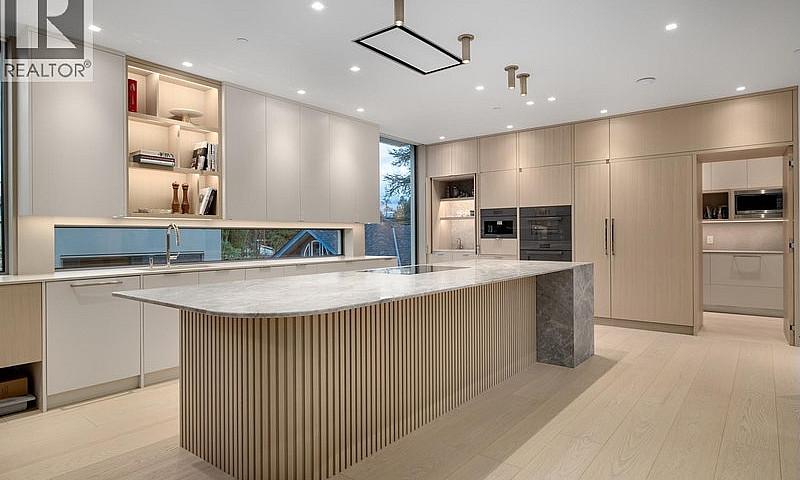 4521 Langara Avenue ...
