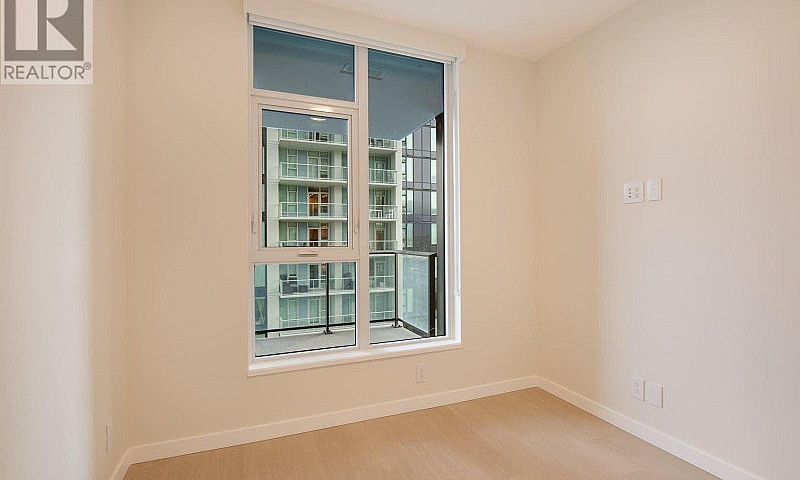 1712 2108 Gilmore Av...
