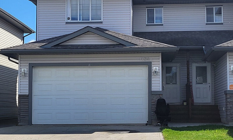 #8166/ 2 Bed/2.5 Bat...