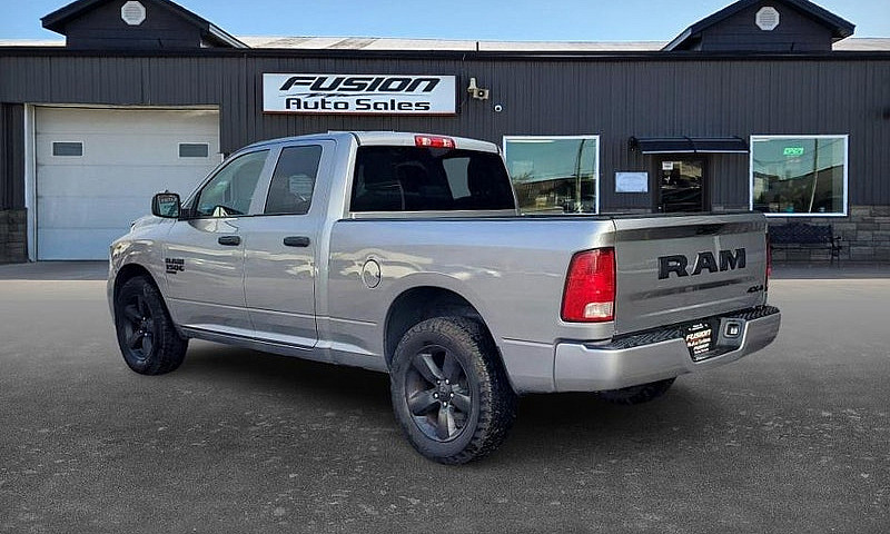 2021 Ram 1500 Classi...