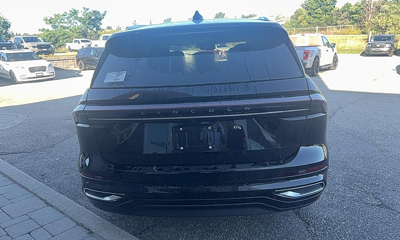 2026 Lincoln Nautilu...