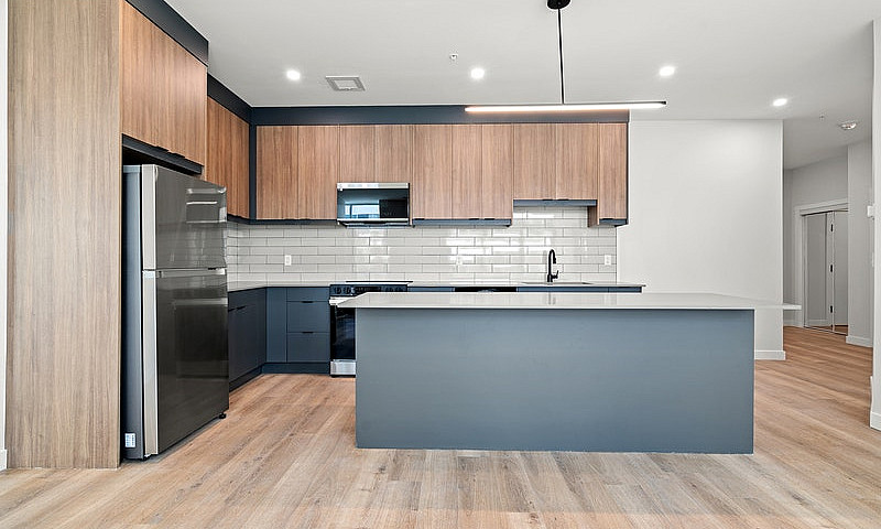 Downtown 2-Bedroom –...