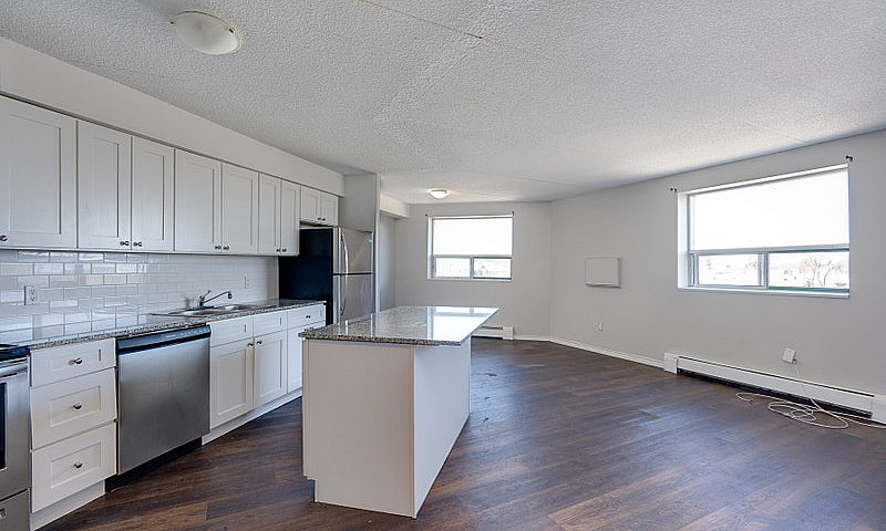 46 Gale Crescent - 1...