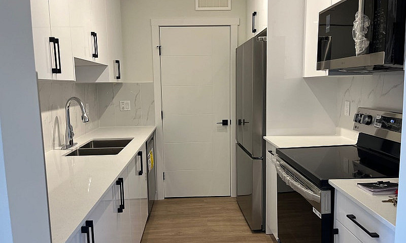 2 Bed 1 Bath Unit In...