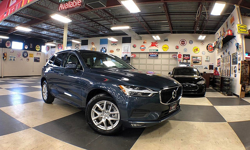 2021 Volvo Xc60 Mome...