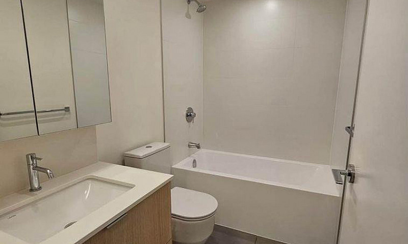 2205 318 Alderson Av...