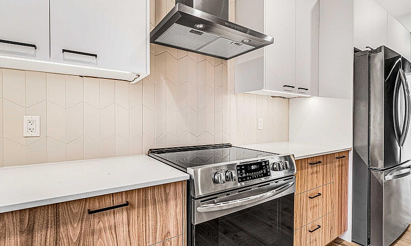 845 Woodroffe Avenue...