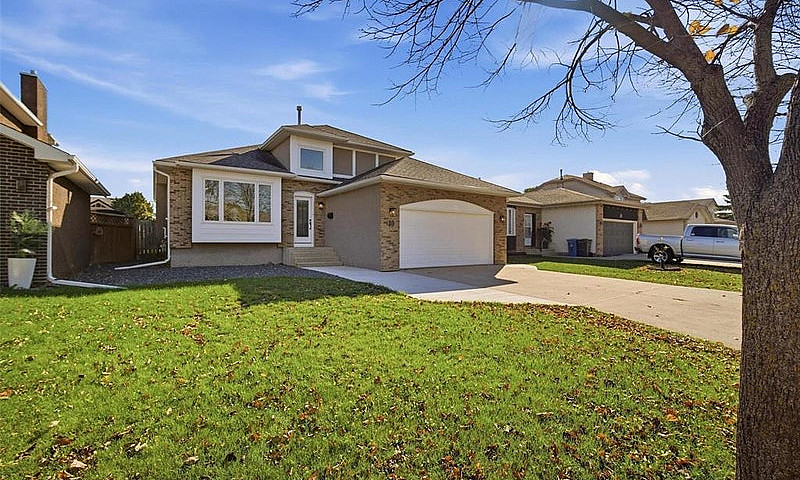10 Hamilton Meadows ...