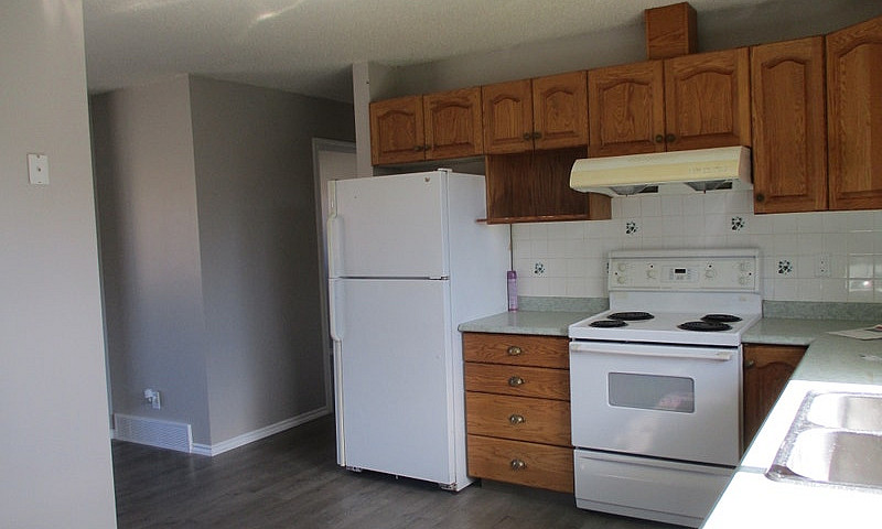 4 Bedroom Home For R...