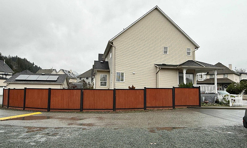 46442 Chester Drive,...