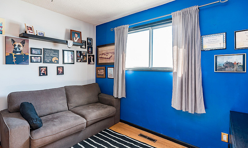 House For Sale 628 M...