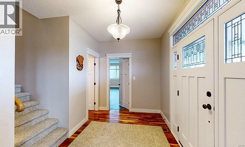 91 Larwood Rd Campbe...